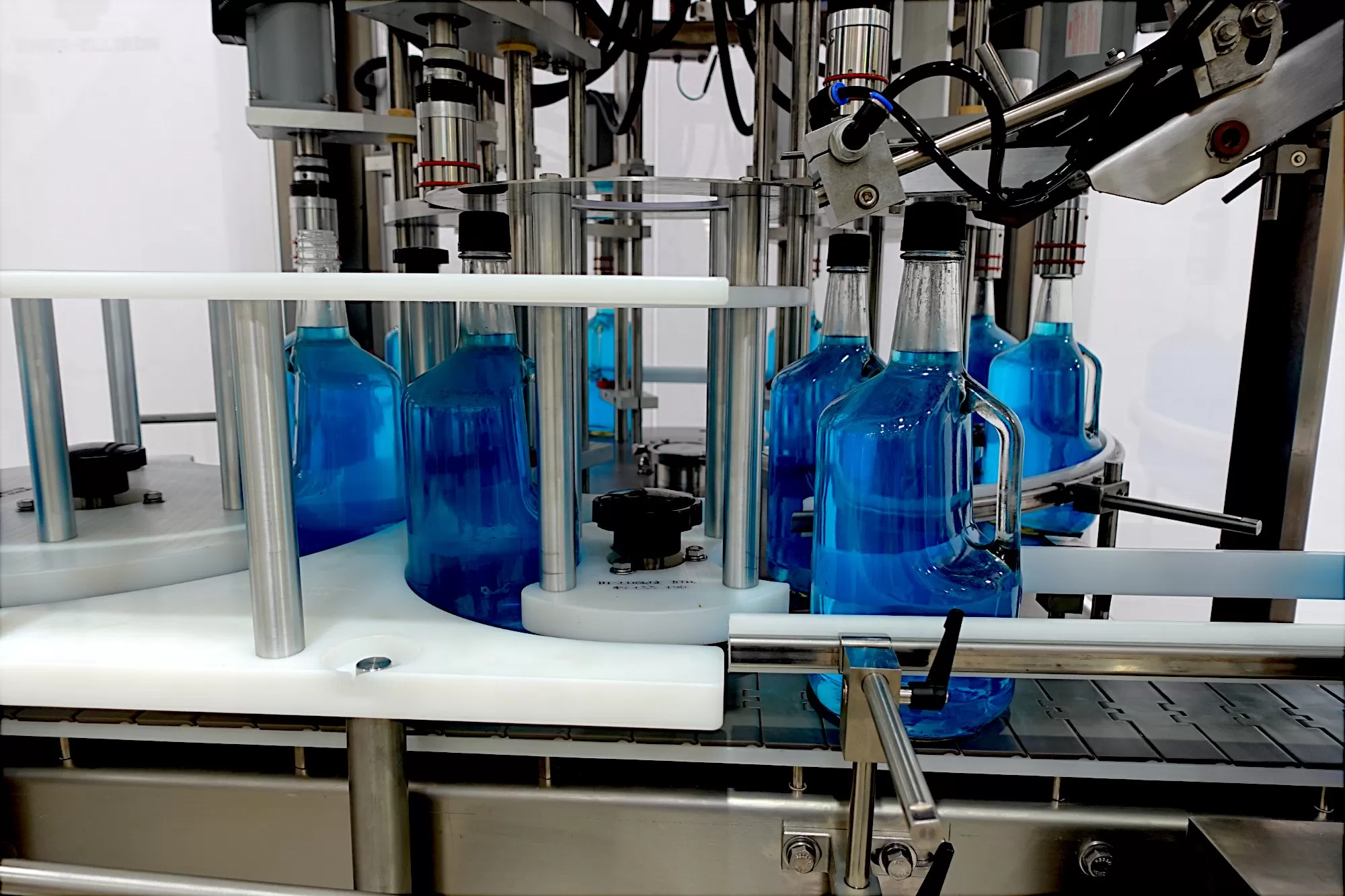 Accutek Packaging Machinery